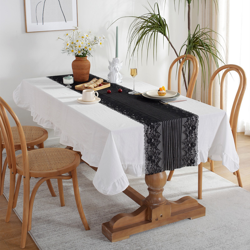 Customized White Ruffled Tablecloth – Retro Farmhouse Fashion with Cotton Flounces, Washable Desk Cowl for Weddings